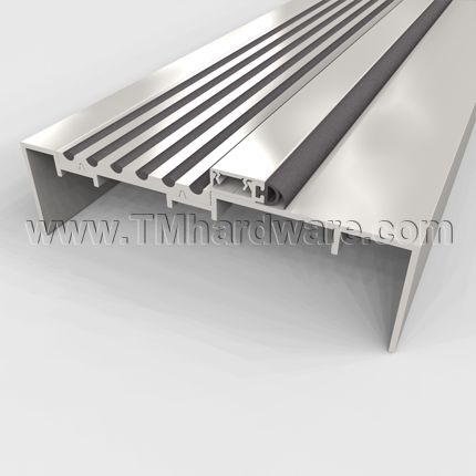 Zero 77 Bulkhead Threshold | TMHardware.com