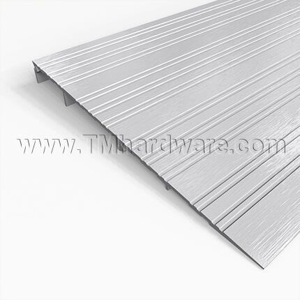 【中古】SSUPD MESHROOM S GRAY + 別売りアルミ脚 NGP R100 Modular Ramp | Aluminum | ADA Compliant | TMHardware.com