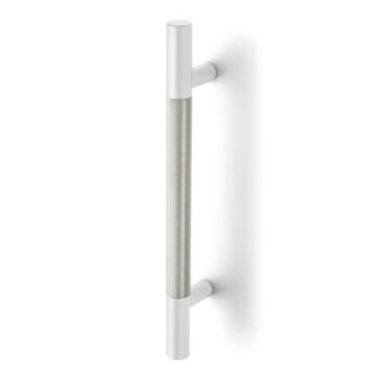 Rockwood RM7500 Knurled Series, Straight Pulls - Flat End, 1" Diameter