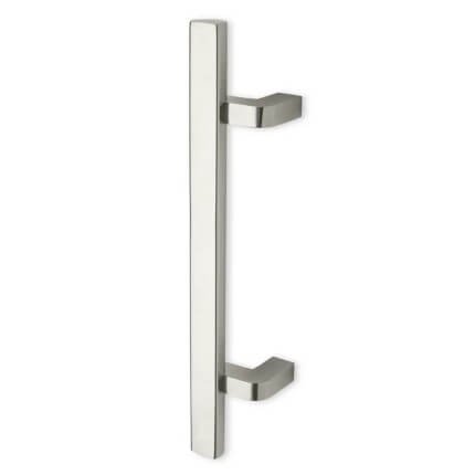 Rockwood RM4262 SkewTek D-Tube Pulls, Offset Pull - Rectangular Posts