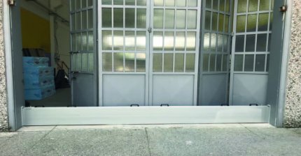 Garage (and large span) Door Dam Flood Barrier / Shield, up to 192" (Single Piece!)