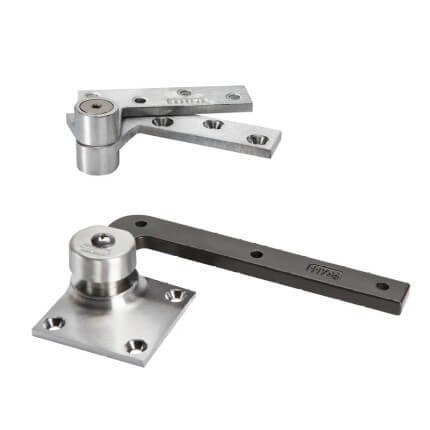 Norton 117, Door Closer Pivot, Light Duty, 3/4" Offset w/ 180 Top Pivot, Bright Brass Finish